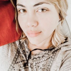 Meet your Posher, Joliann